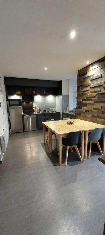 Appartement sous combles au cœur de LUZ - 2