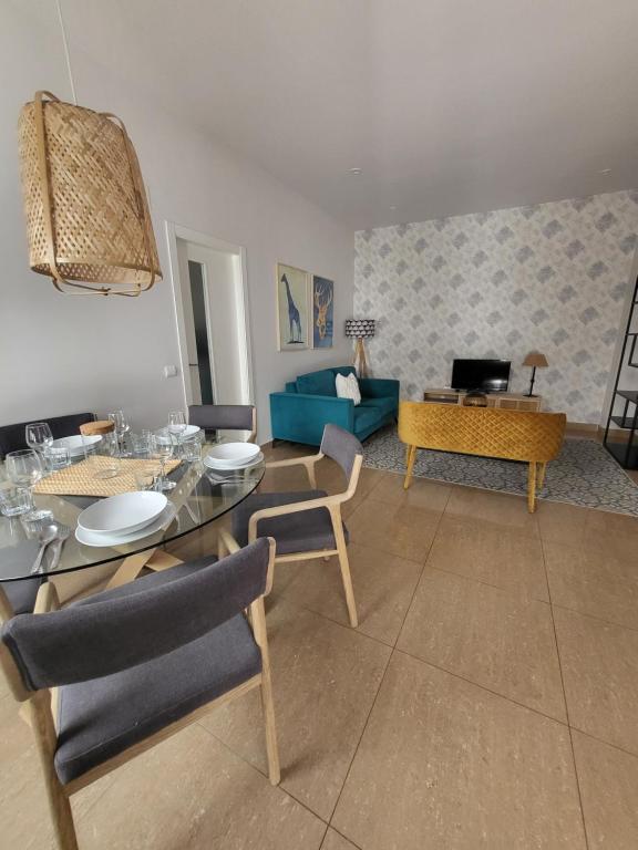 Apt céntrico, a pie de calle., Sevilla