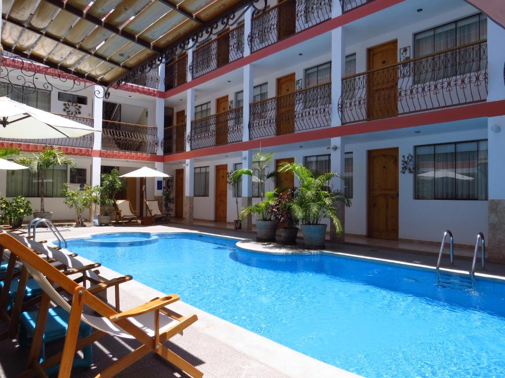 Hotel Las Flores photo