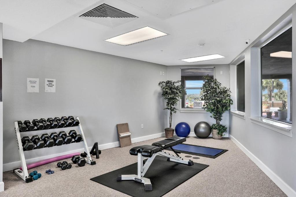 Surf Club Condos photo