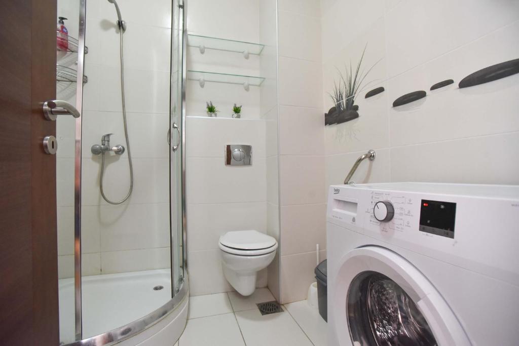 Modern Studio 200m from the Beach - 5