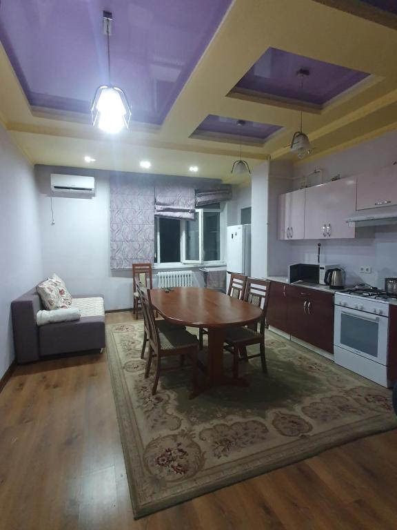 Center Panfilova park Apartment in Bishkek (Kyrgyzstan)
