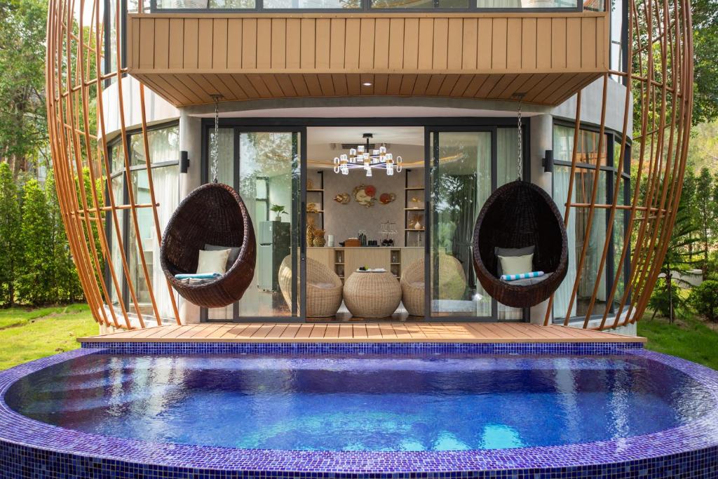 Great swimming pool