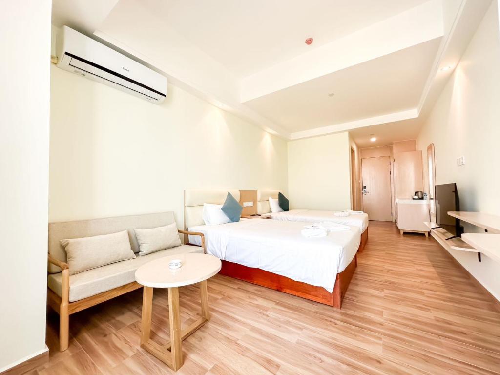 Hotel Room 2