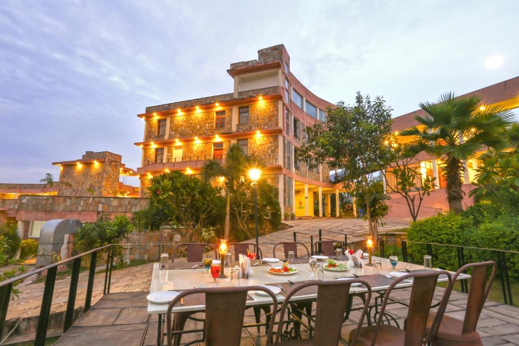 Palm Valley Resort By Skua World — Hotel in Udaipur