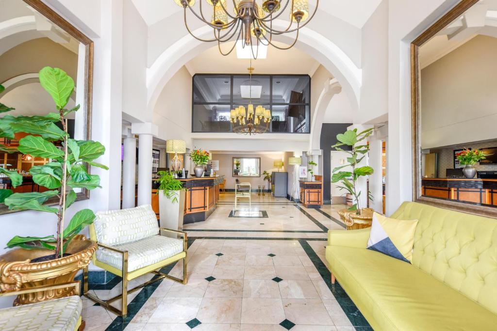 Lobby, Mercure Johannesburg Midrand Hotel in Johannesburg