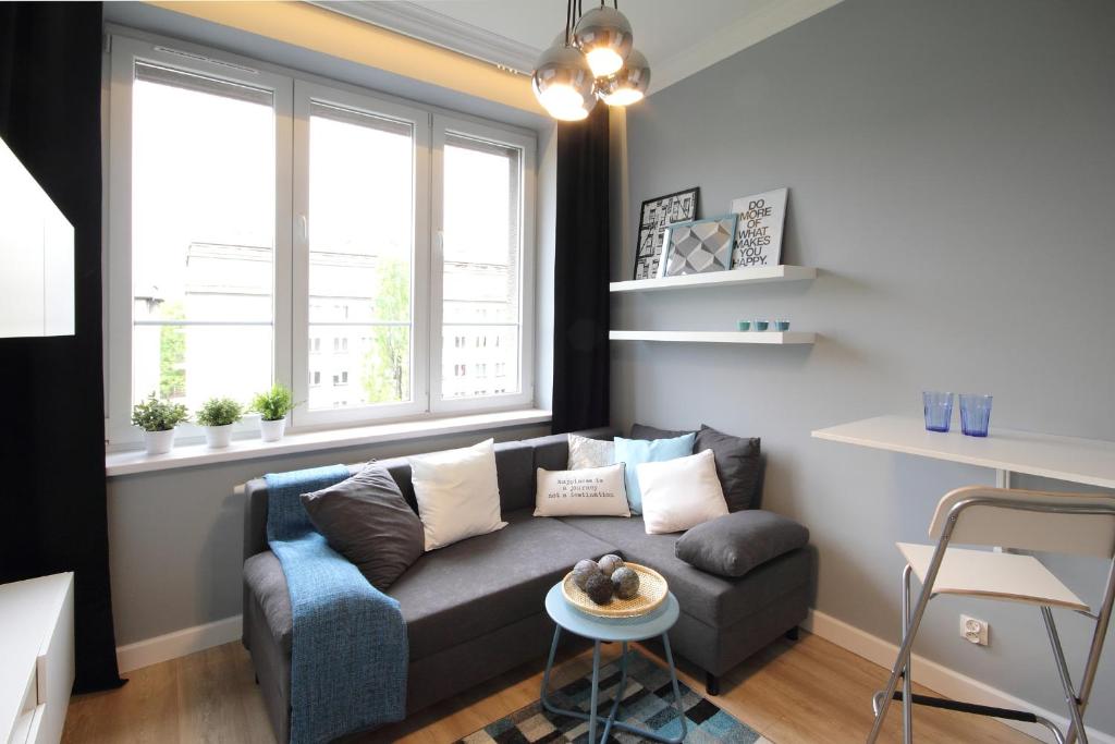 Aleja Słowackiego 18 by Homeprime, Krakov