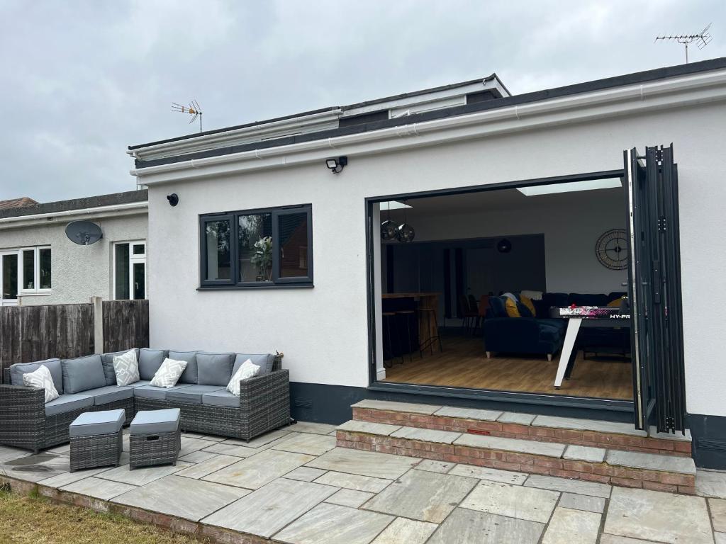 3 Bed Luxury Open Plan Living, Rayleigh photo 4