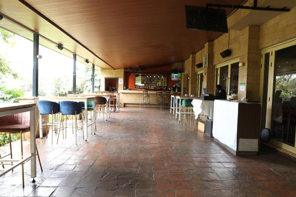 Qaribu inn. photo