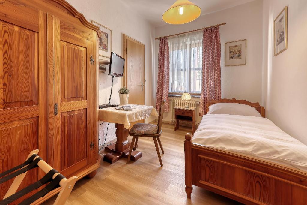 Hotel Bayerischer Hof - 4
