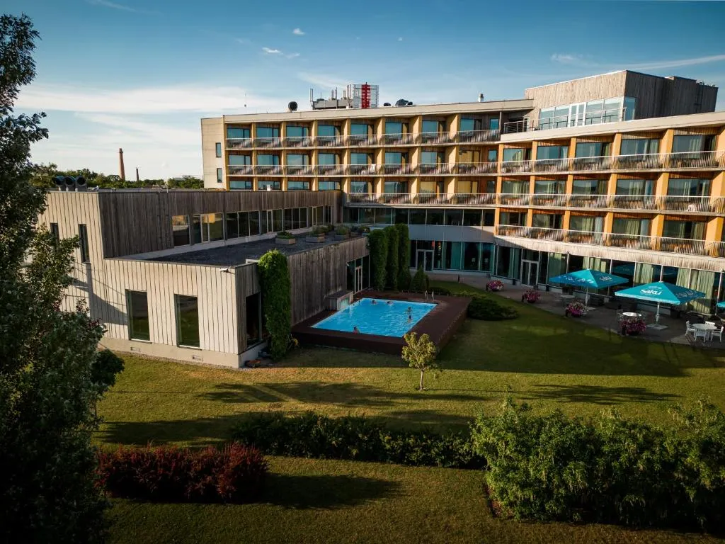 Georg Ots Spa Hotel, hotel v destinaci Kuressaare