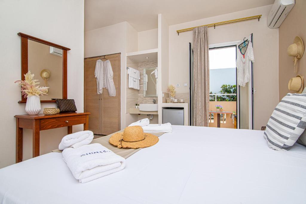 Despina Aparthotel by Philoxenia Hotel & SPA — Hotel rooms in Malia