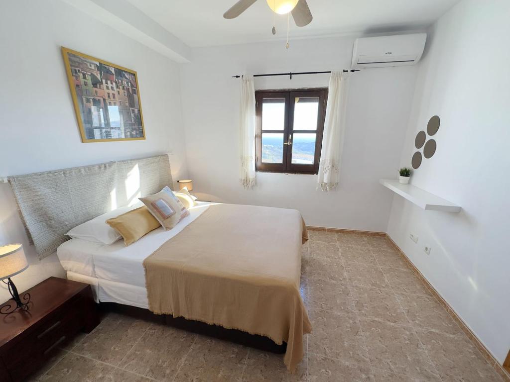 Apartamento Las Yucas, Frigiliana 2 Bedroom 2 Bathroom apartment with Large Terrace and Amazing Views HansOnHoliday Rentals - 2