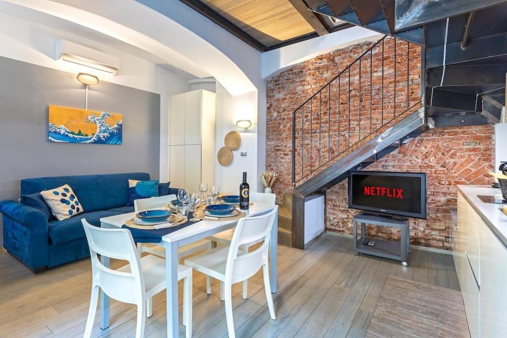 [Centro-Porta Nuova] Moderno Loft con Patio e WiFi, Torino