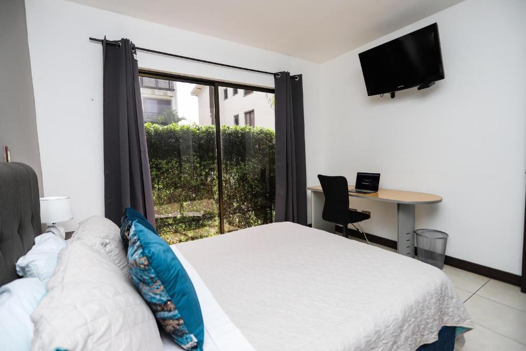 Vistas del Cariari APT#2 - 2 BDRM - Esteban Vindas photo