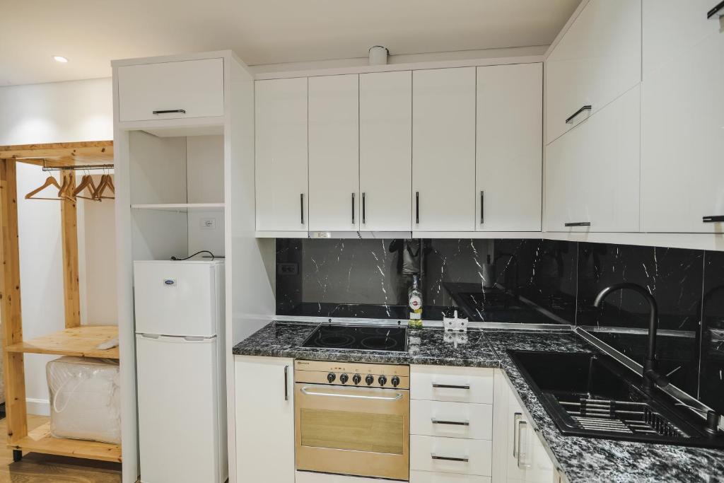 Luxury Villa Alisja Sarande with Private Beach 전경