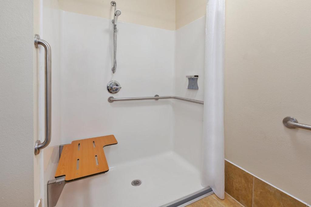 Candlewood Suites Washington North photo