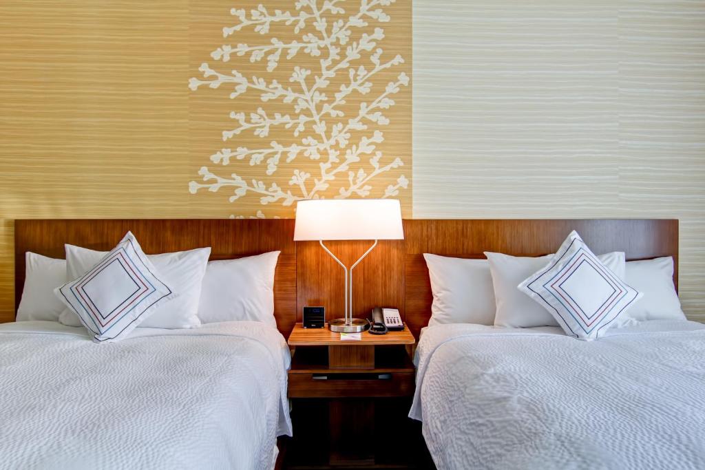 Fairfield Inn & Suites by Marriott Kamloops photo
