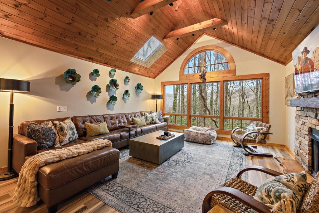 Owls Nest, Banner Elk