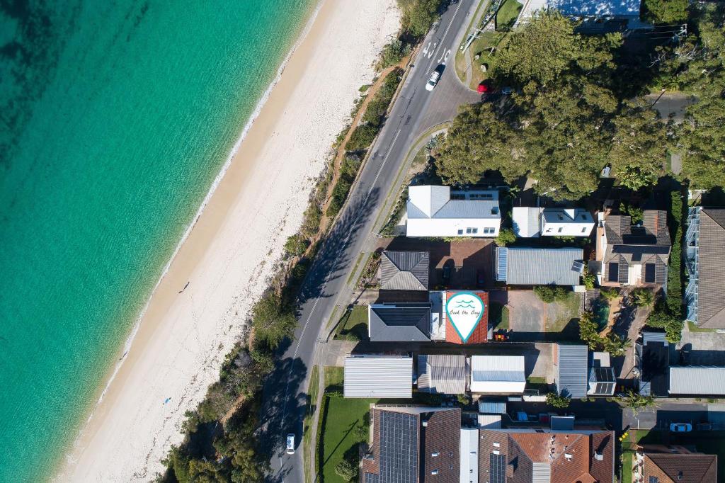 Moana Blue, Shoal Bay