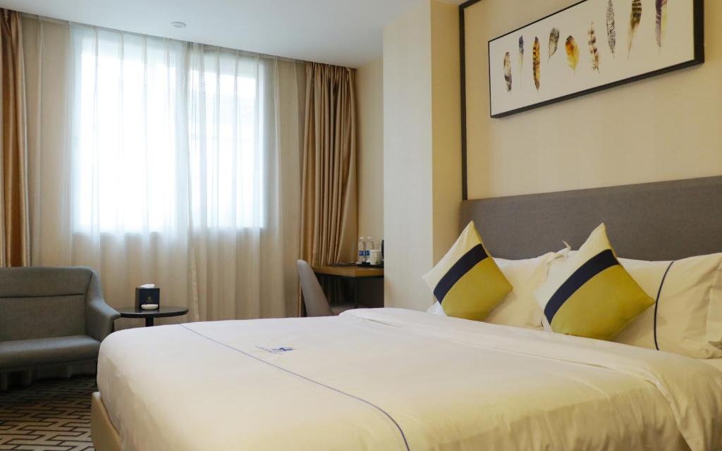 Homies Hotel photo