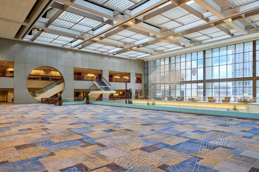 Sheraton Kansas City Hotel at Crown Center photo