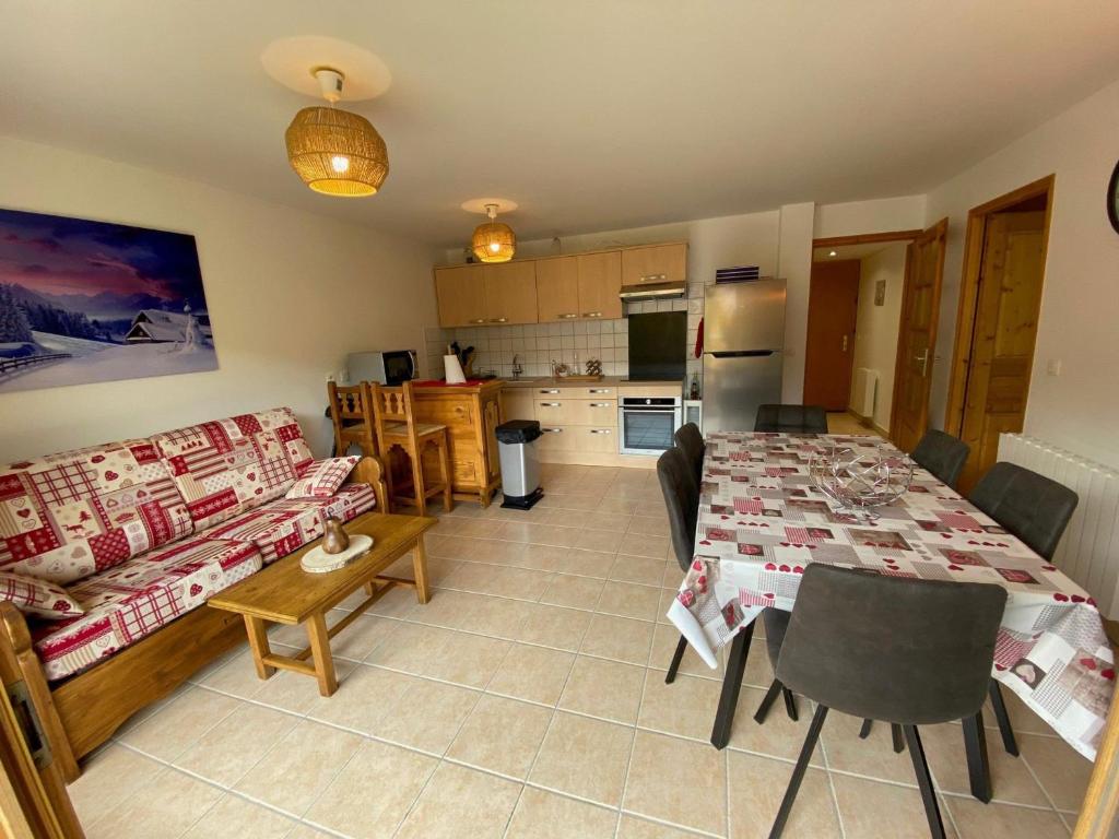 Charmant T2 + cabine avec balcon orienté sud à Saint-Jean-de-Sixt, proche de La Clusaz - FR-1-459-209 - 3