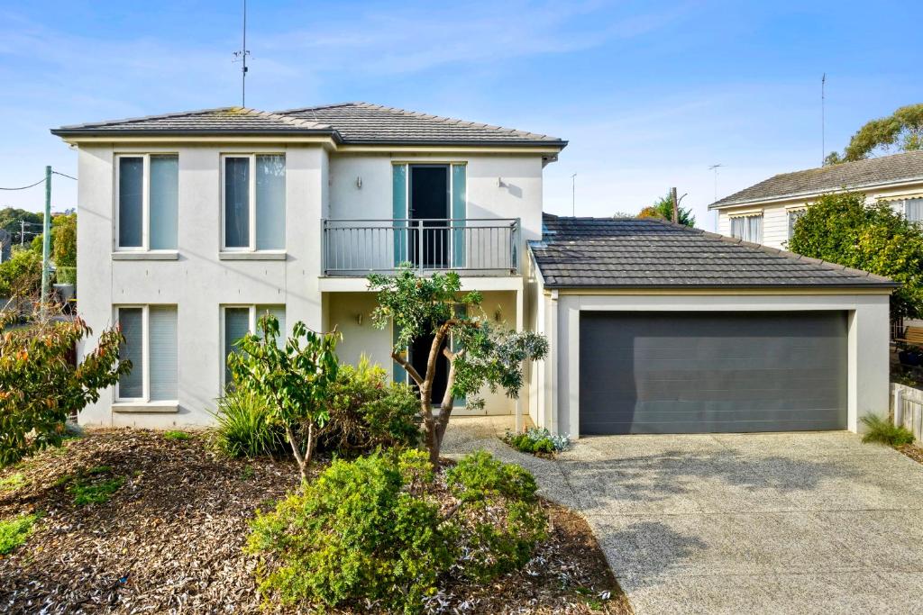 Retreat on Gairloch I Geelong River Hideaway, Geelong