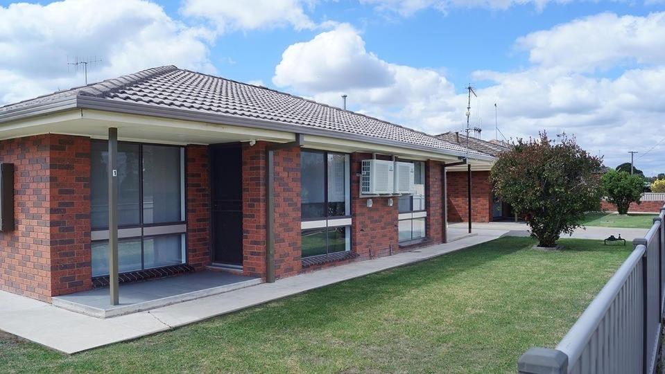 Maude St Apartments photo