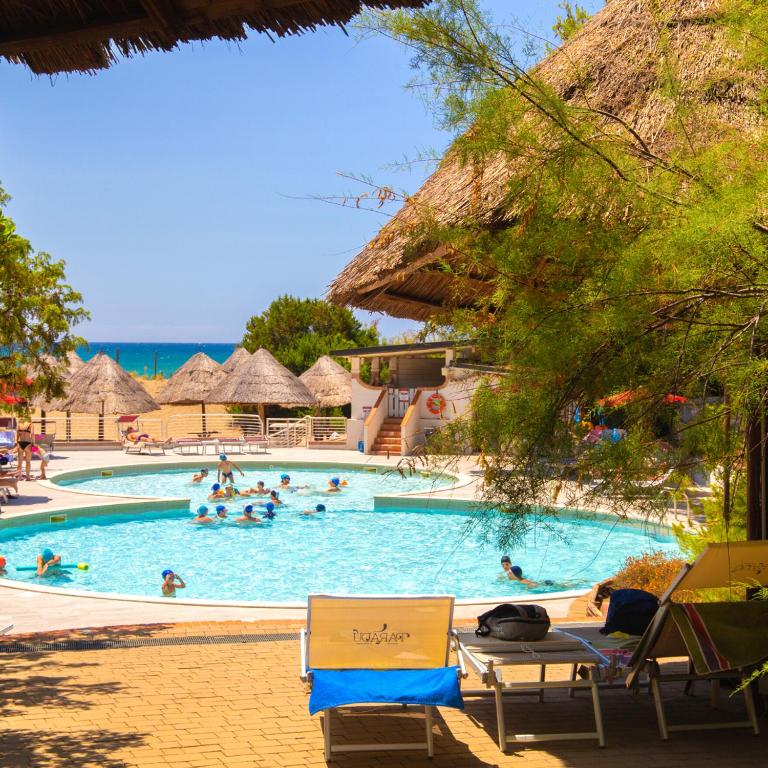 スイミングプール