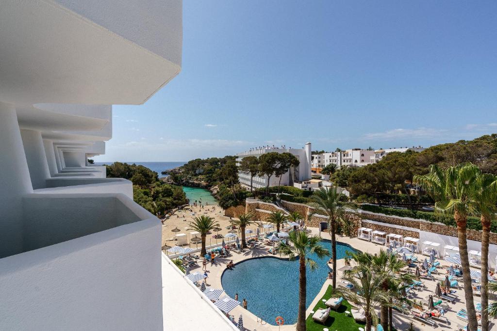 AluaSoul Mallorca Resort - Adults only photo