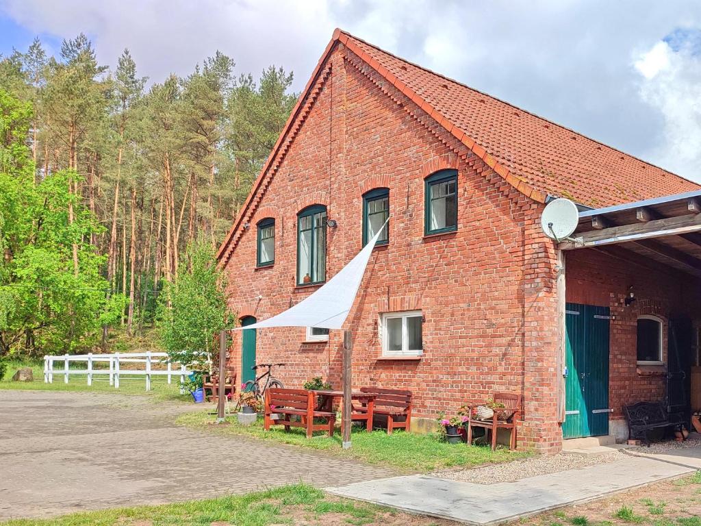 Ferienwohnung in ländlicher Idylle Dobbin SEE 8542