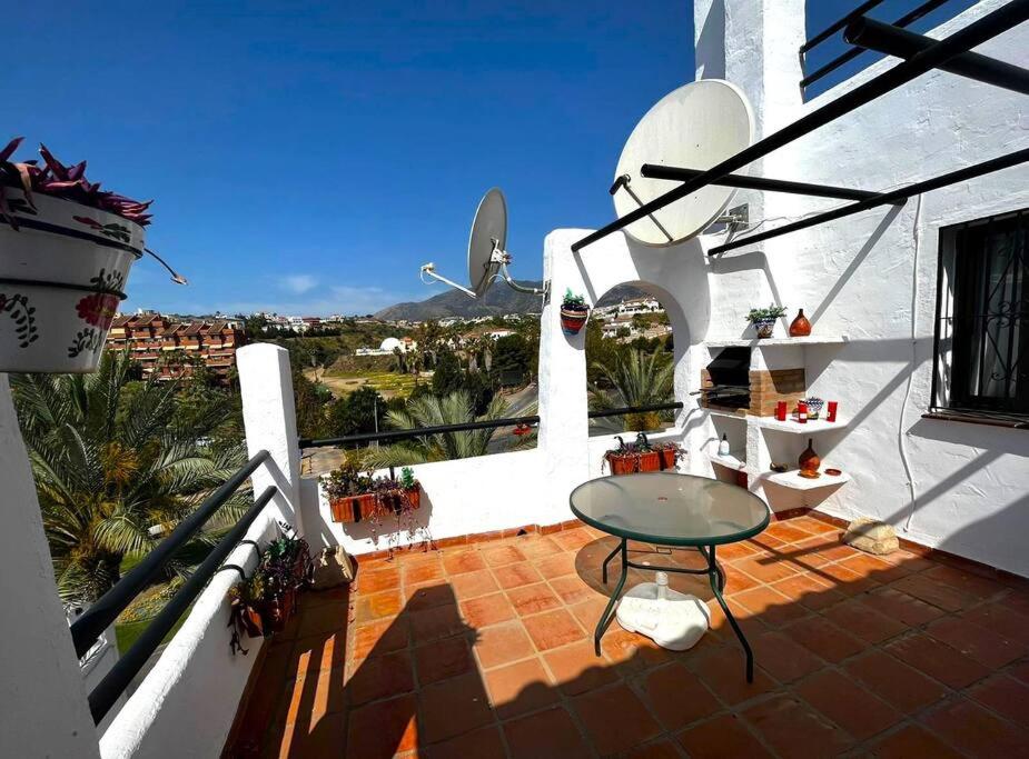 1 bed with mountain views, Benalmádena