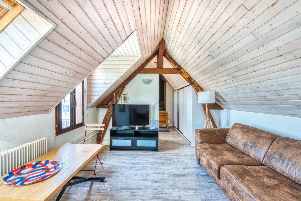 Beau STUDIO vue LOIRE, Bouchemaine