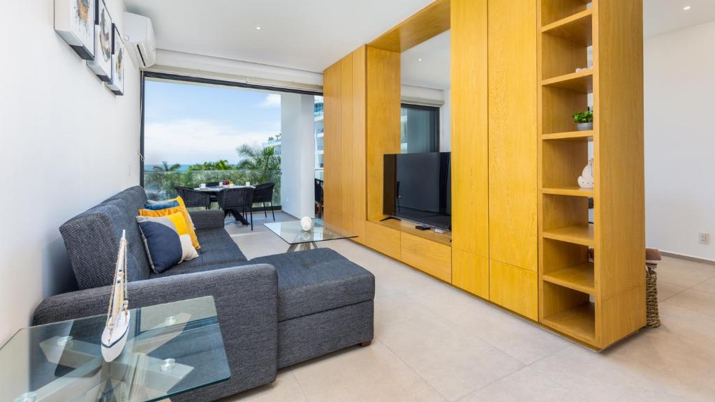 Aria Ocean 501 Sunsets, Sea Breeze & Style - 4