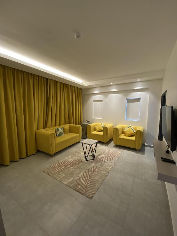 فندق الفلك ا alfalak hotel — Hotel in Seeb (Muscat)