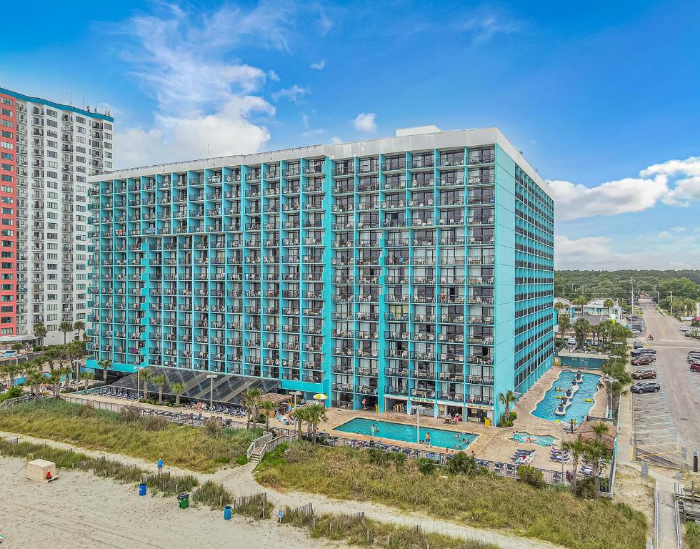 Landmark Resort King Suite Unit 710 Beautifully Updated Sleeps 4 photo