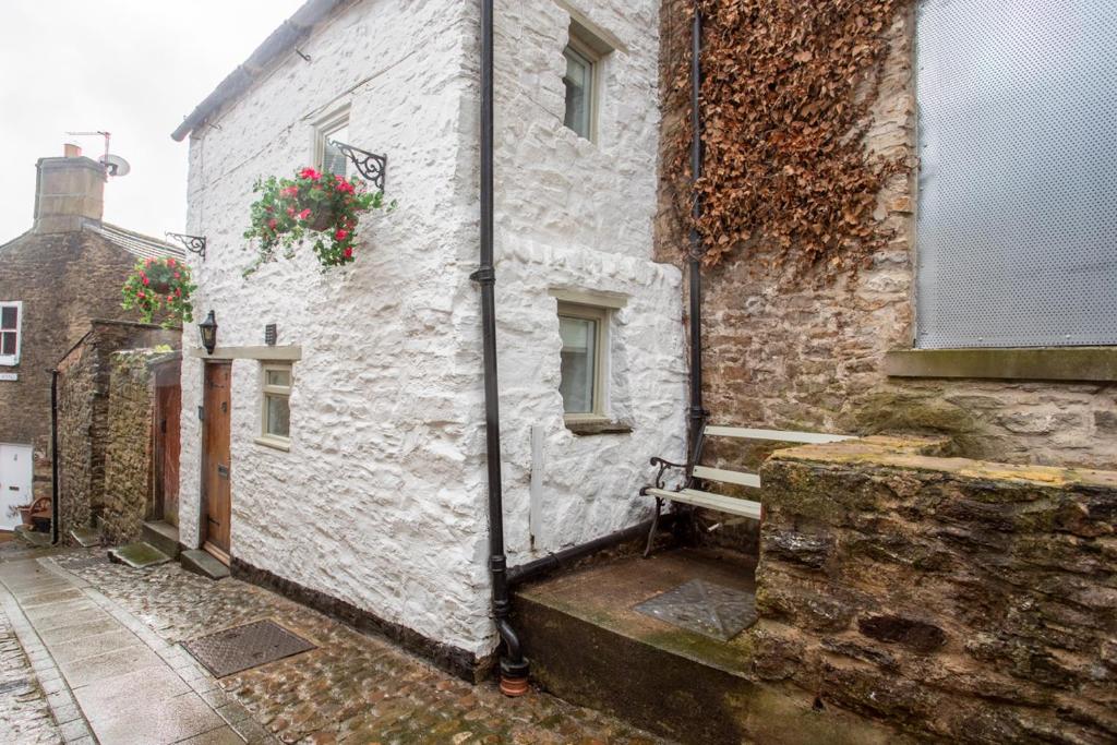 Cobble Cottage, Richmond photo 5