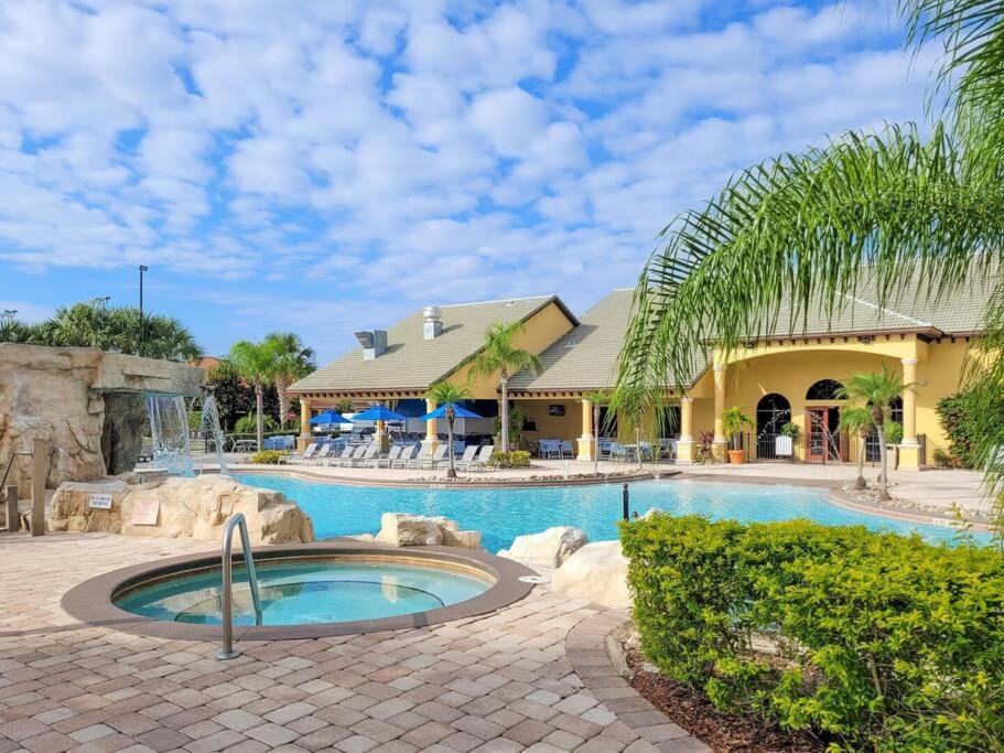 6Br 6Bath Pvt Home Pool 10min Disney 3282ft photo