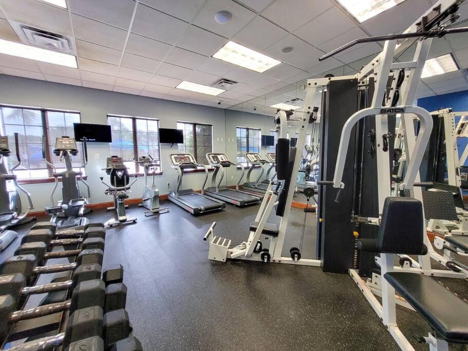 6Br 6Bath Pvt Home Pool 10min Disney 3282ft photo