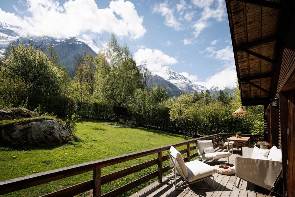 Chalet Hautbois - Family Chalet with 5 Bedrooms with Glacial views CHAMONIX - By Cozee Rentals - 3