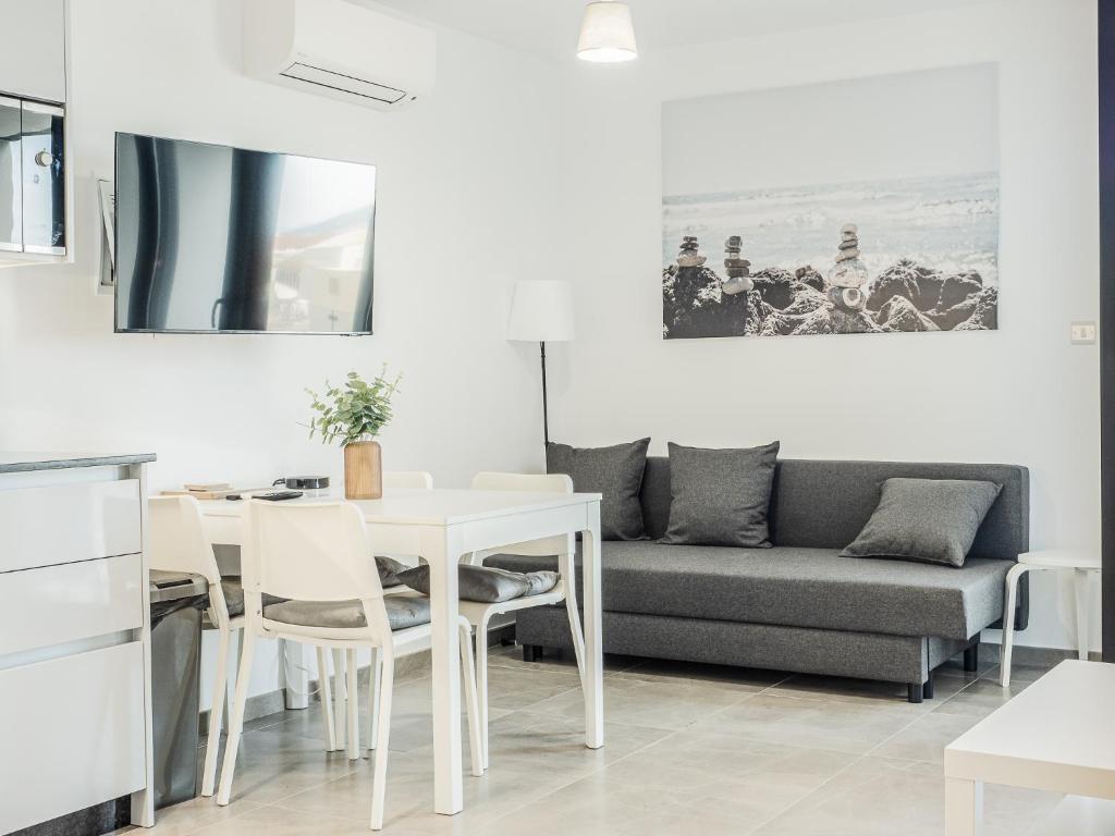 Brand New Studio Near The Beach, Gibraltar, Gibraltar