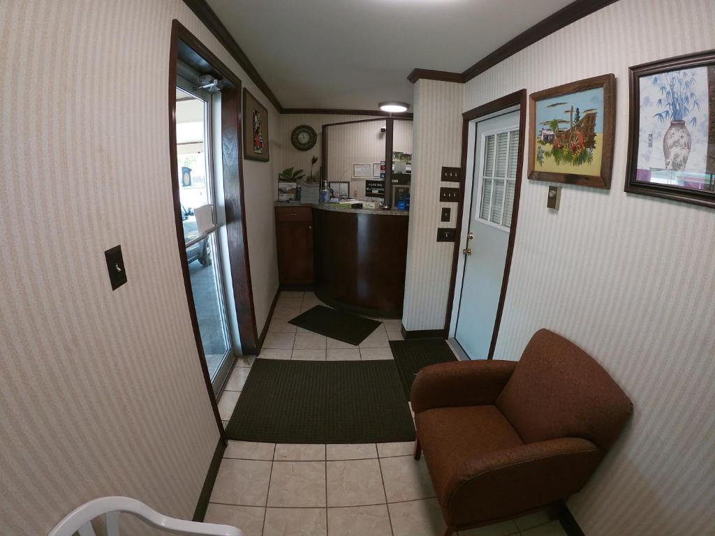 Budget Inn Clearfield PA photo
