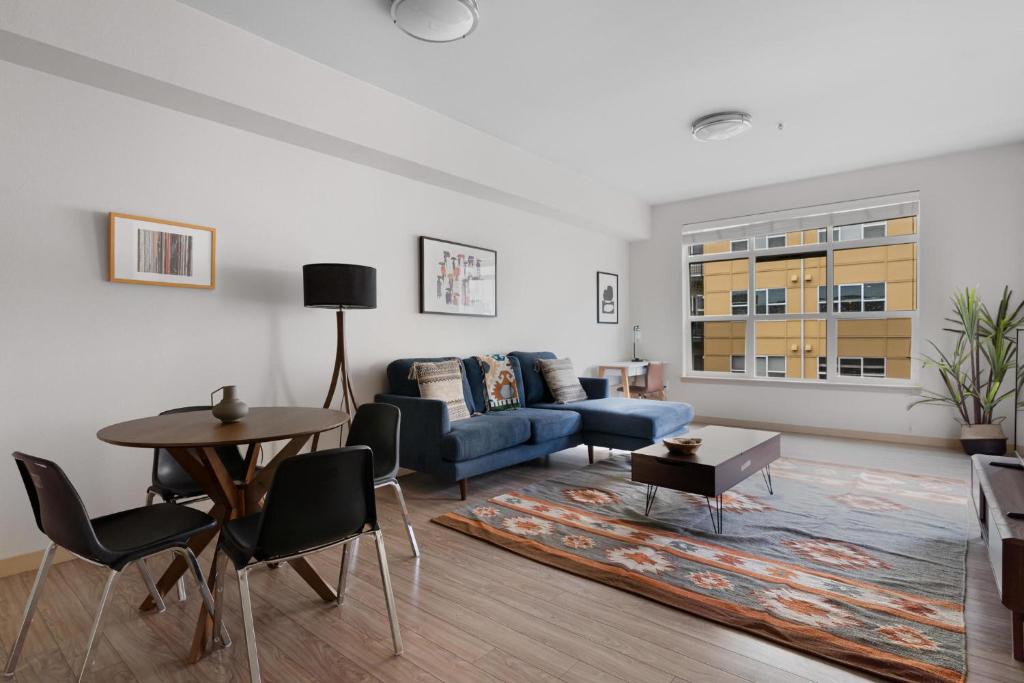 Spacious 2BR in Bothell with Onsite Amenities