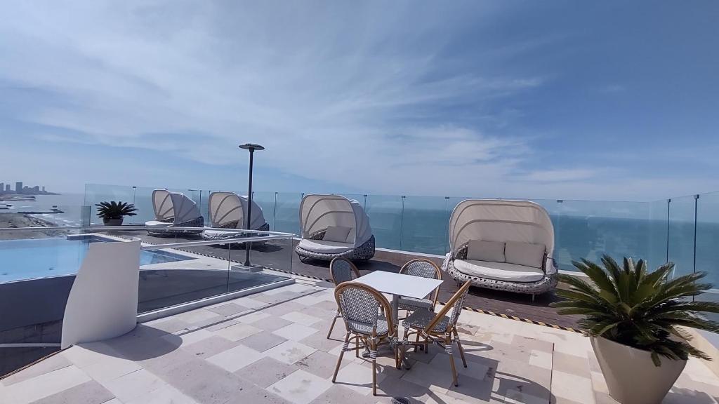 Morros Cartagena junto al Hotel las Américas Edificio Spiaggia salida a playa - 5