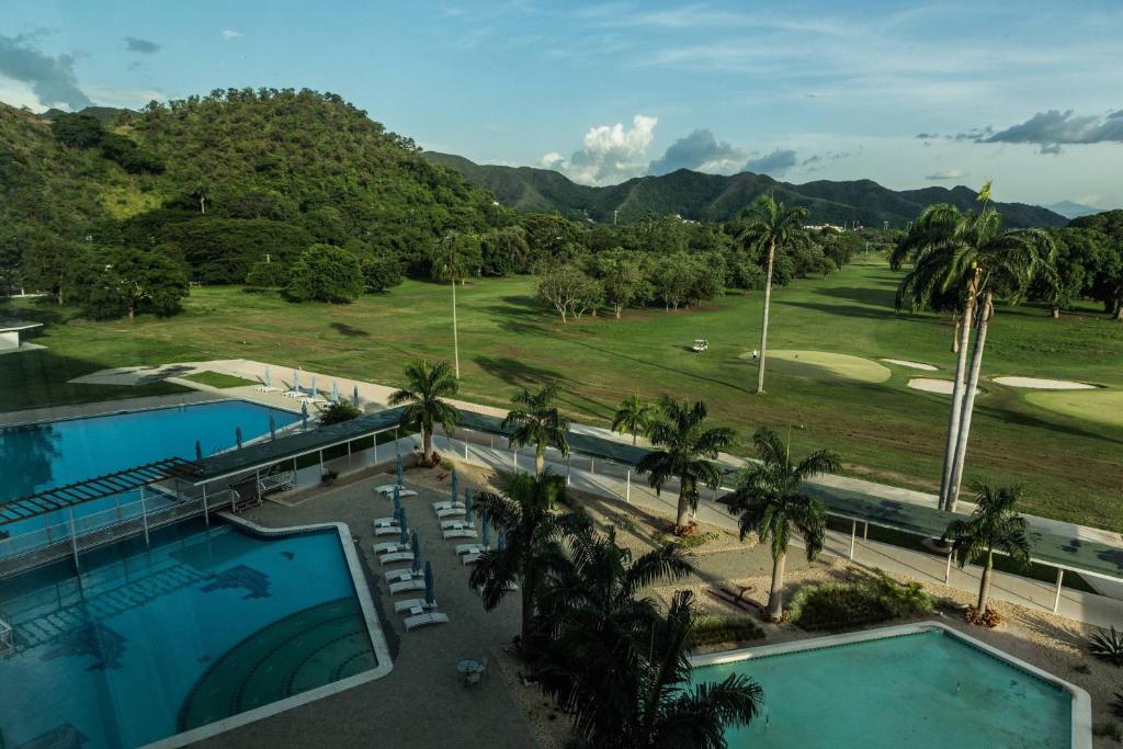 Marriott Maracay Golf Resort photo