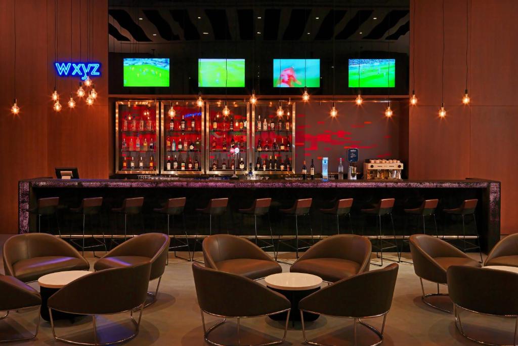 Bar/lounge