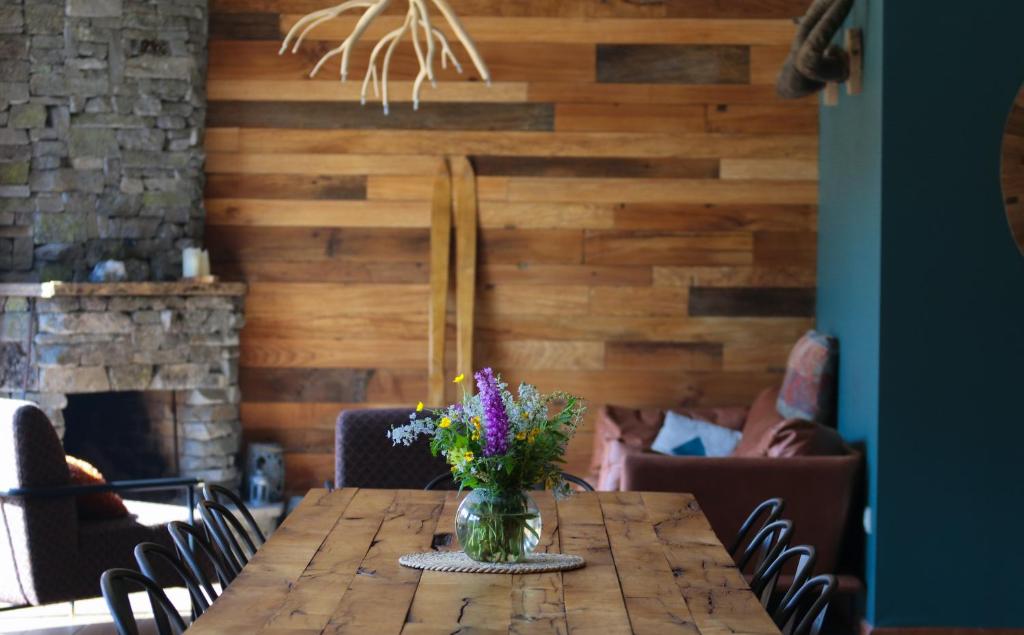 Capra Hotel Kazbegi photo