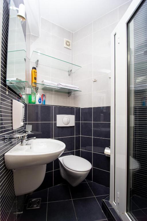SunSea Apartments photo