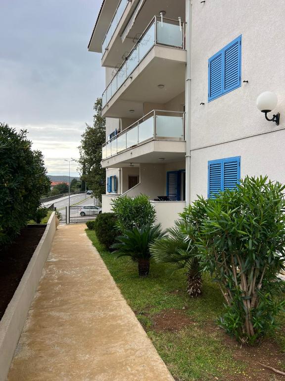 Seaside Apartment in Becici - 2